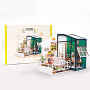 Assemble And Make A Small House Model